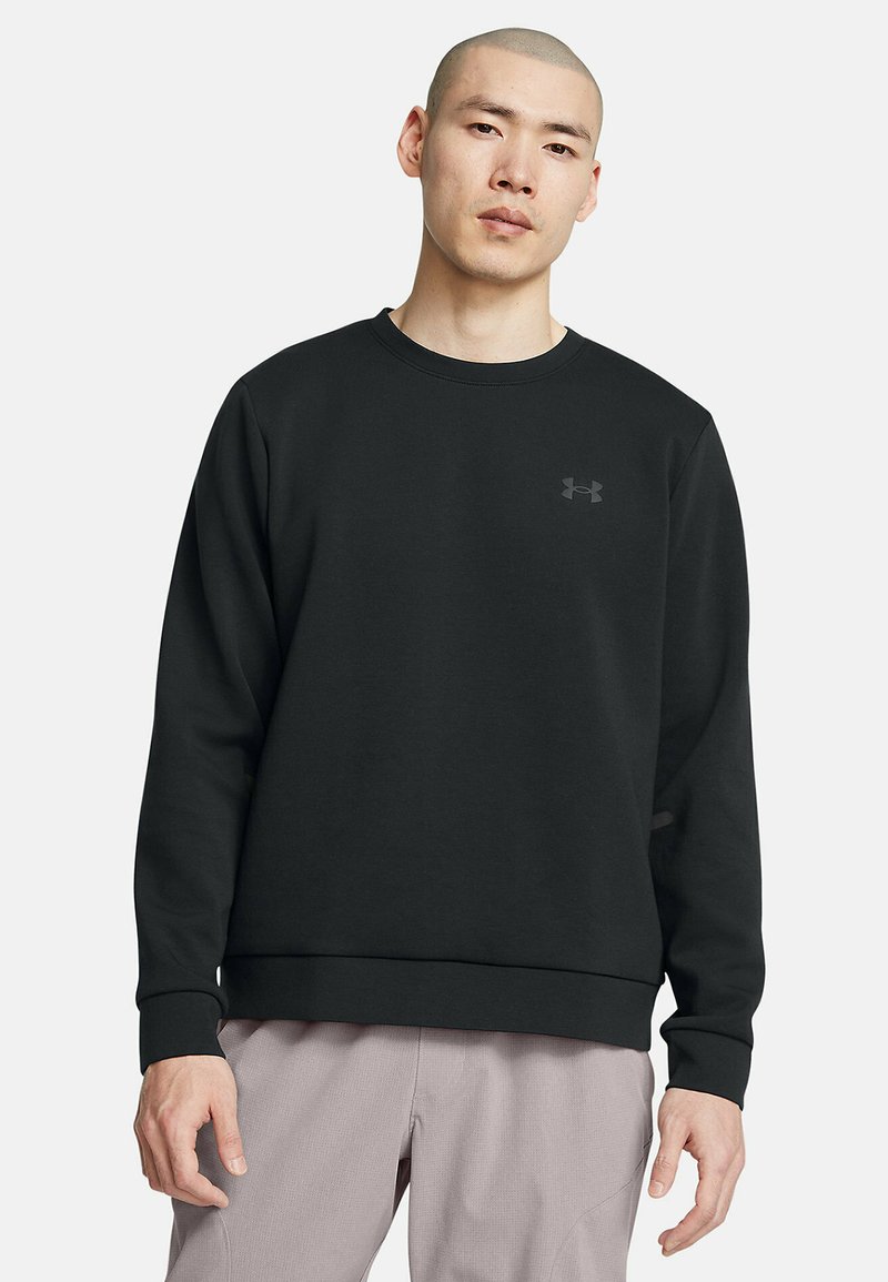 Zwarte sweater met een ronde halslijn en lange mouwen, voorzien van een subtiele logo op de borst. Gemaakt van een zachte, gestructureerde stof.