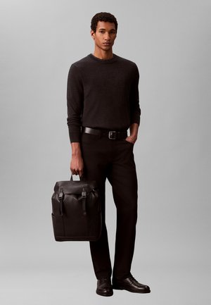Calvin Klein, EMBLEM FLAP - Mochila - black