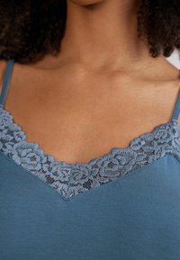 Intimissimi PRETTY błękit królewski