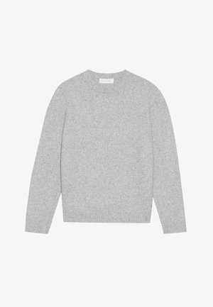 Lichtgrijze wollen trui met ronde hals, lange mouwen en ribbels aan de manchetten en onderkant. Zachte textuur met een solide, minimalistisch ontwerp.