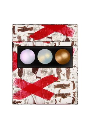 PAT MCGRATH SUBLIME SKIN HIGHLIGHTING TRIO - HIGHLIGHTER-PALETTE - Highlighter - transparent