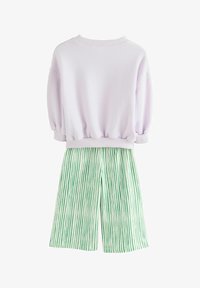 Pasirinkta, green stripe