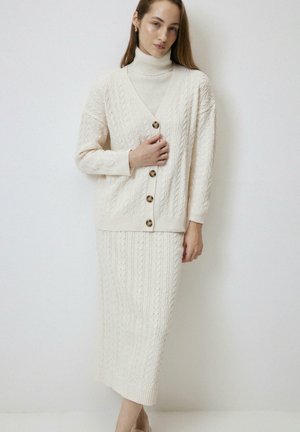SET - Pencil skirt - cream
