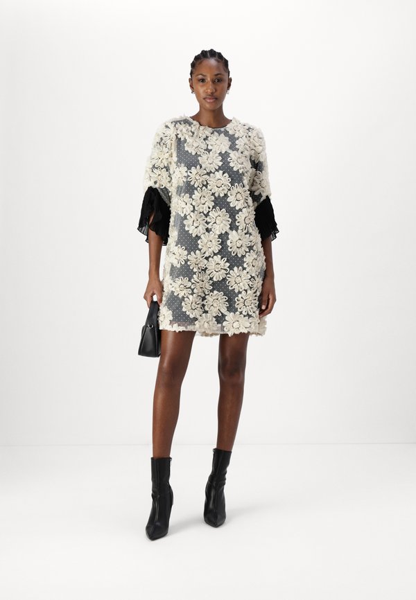 ROSEBBADALI DRESS - Cocktail dress / Party dress - cream2