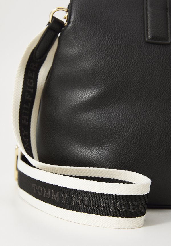 LOGOTAPE SATCHEL - Handbag2