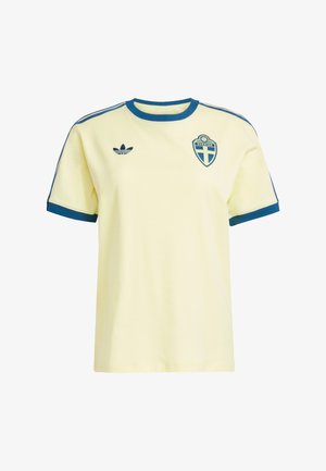Lichtgele T-shirt met korte mouwen en blauwe accenten, met een ronde hals, blauwe strepen op de schouders en een Zweeds wapen op de borst.