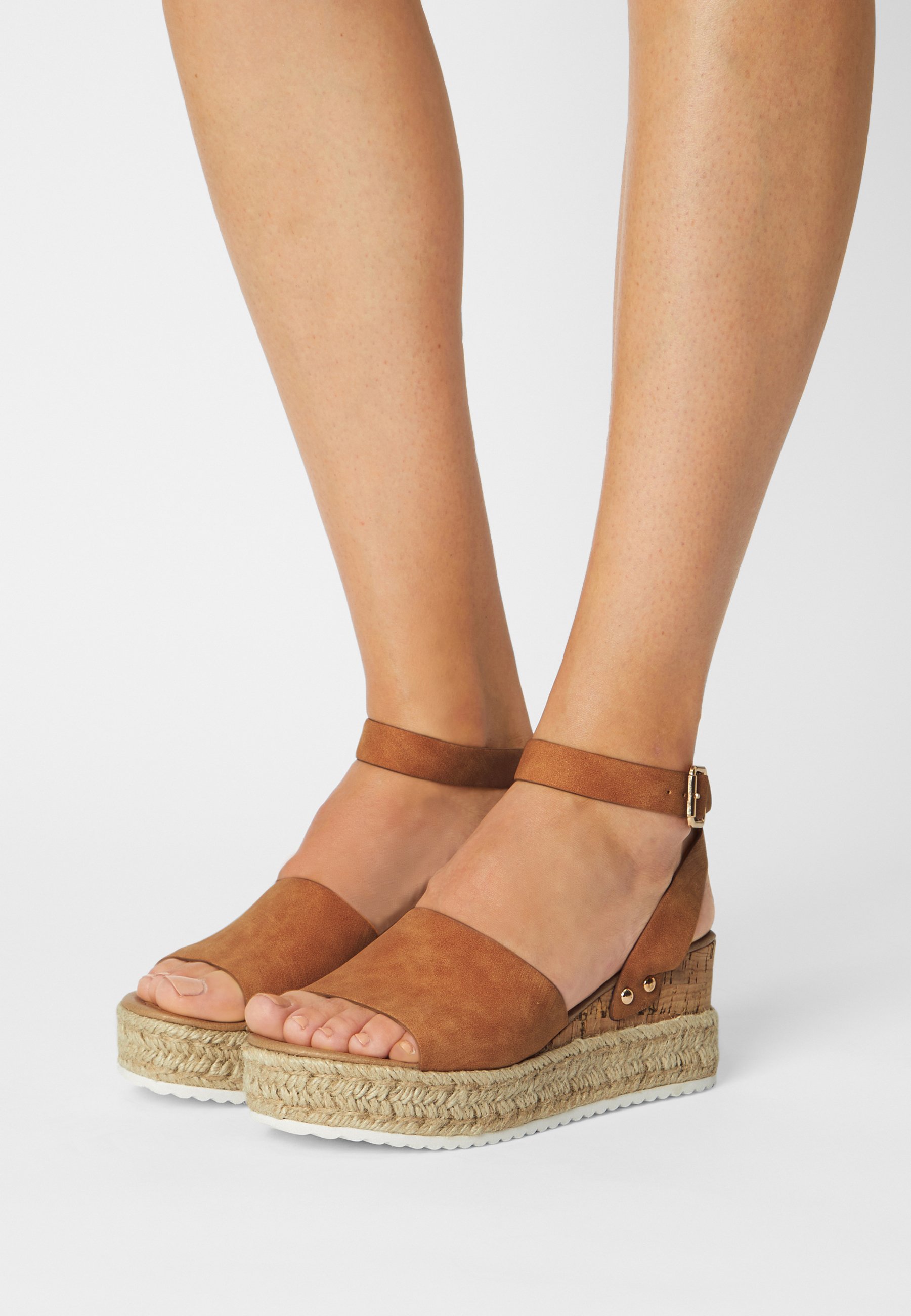 tan platform sandals