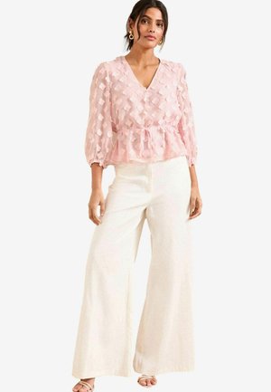 Love & Roses REGULAR FIT - 3D FLORAL BLUSH WITH PEPLUM - Bluse - blush pink