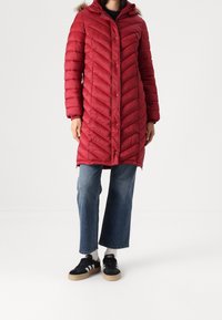 Pepe Jeans Abrigo de invierno - bordeaux