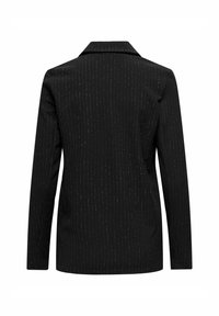 Blazer nero a maniche lunghe con sottili righe verticali bianche, mostrato da dietro con colletto e silhouette aderente.
