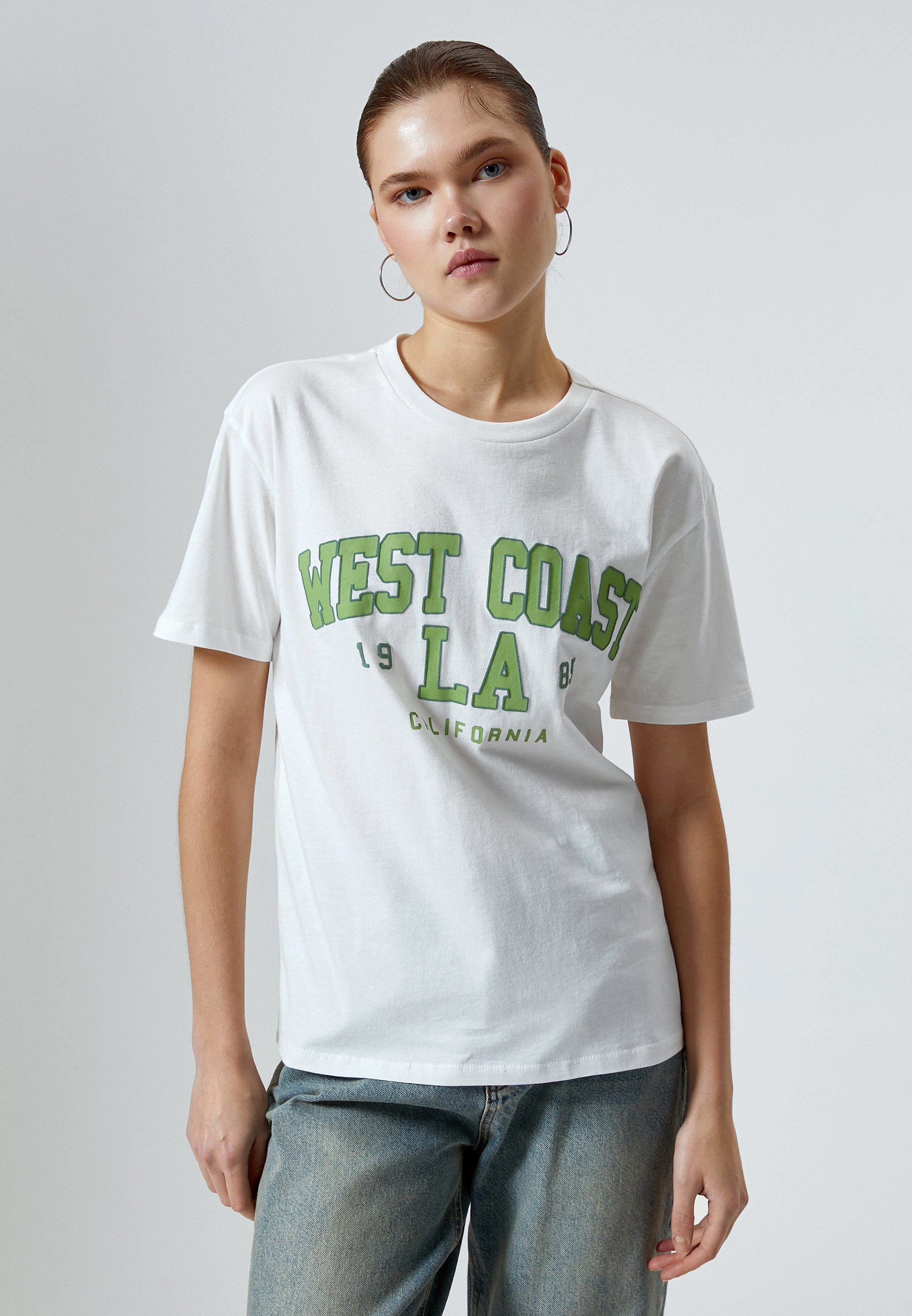 T-shirt Manches Courtes Garçon - 100% Coton - Col Rond - Taille 7/8 Ans - Blanc Cassé - Lavable Machine