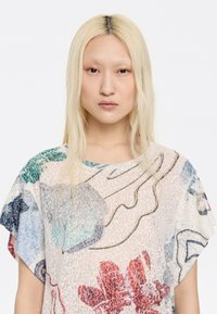 Bimba Y Lola DEVORÉ CAMALEÓN MARFIL - T-Shirt print - camaleon big marfil