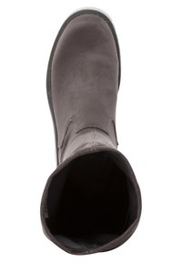 Jana Kozačky na platformě - graphite