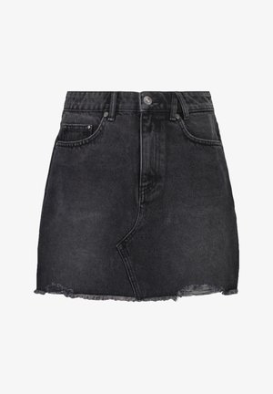 Zwarte denim rok met een getailleerde taille, rafelige zoom en subtiele details van de voorzakken. Klassiek ontwerp met vijf zakken en een knoopsluiting.