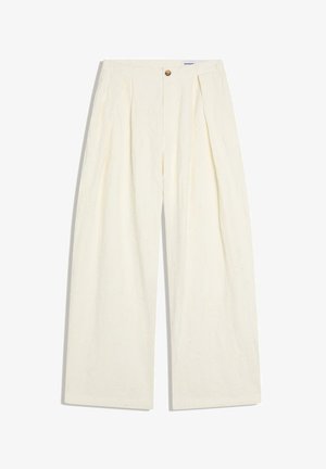 Pantaloni cu picioare largi, de culoare crem, cu pliuri frontale, închidere cu nasturi și etichetă pe talie, expuși pe un fundal alb.