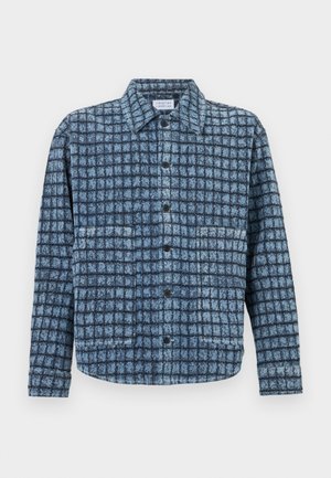 Μπλε πουκάμισο-ζακέτα από μάλλινο ύφασμα με μακριά μανίκια, καρό σχέδιο, μπροστινά κουμπιά, τσεπάκια, γιακά και υφή με ανάγλυφο μοτίβο.