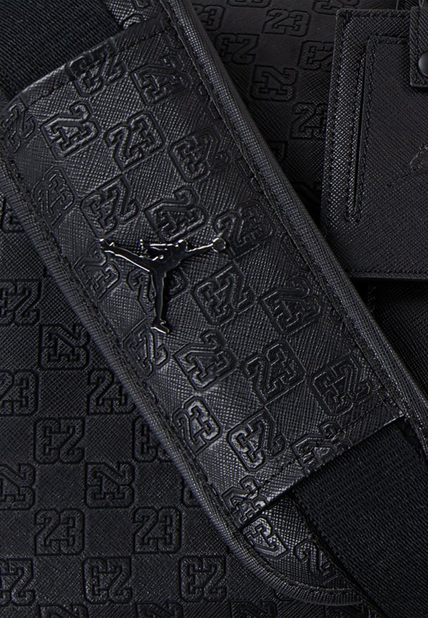 MONOGRAM DUFFLE BAG UNISEX - Holdall2