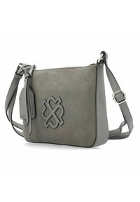 Borsa a tracolla grigia in suede con rifiniture in pelle liscia, dotata di logo impresso e tracolla regolabile. Chiusura con zip, forma rettangolare.