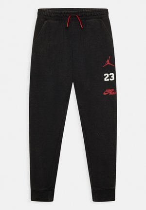ELEVATED CLASSICS PANTS - Tracksuit bottoms - black
