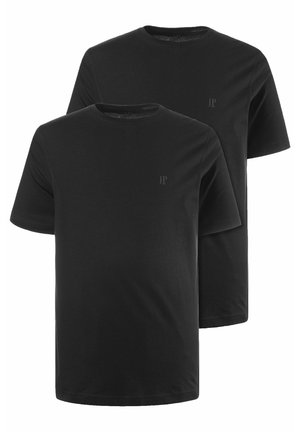 To sorte kortærmede t-shirts med en rund hals. Fremstillet af bl�ødt stof, med et subtilt logo på brystet. Enkel og klassisk design.