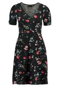 Černé květinové šaty z měkké tkaniny, s krátkými rukávy, véčkovým výstřihem a přiléhavým živůtkem s rozšířenou sukní zdobenou barevnými květy.