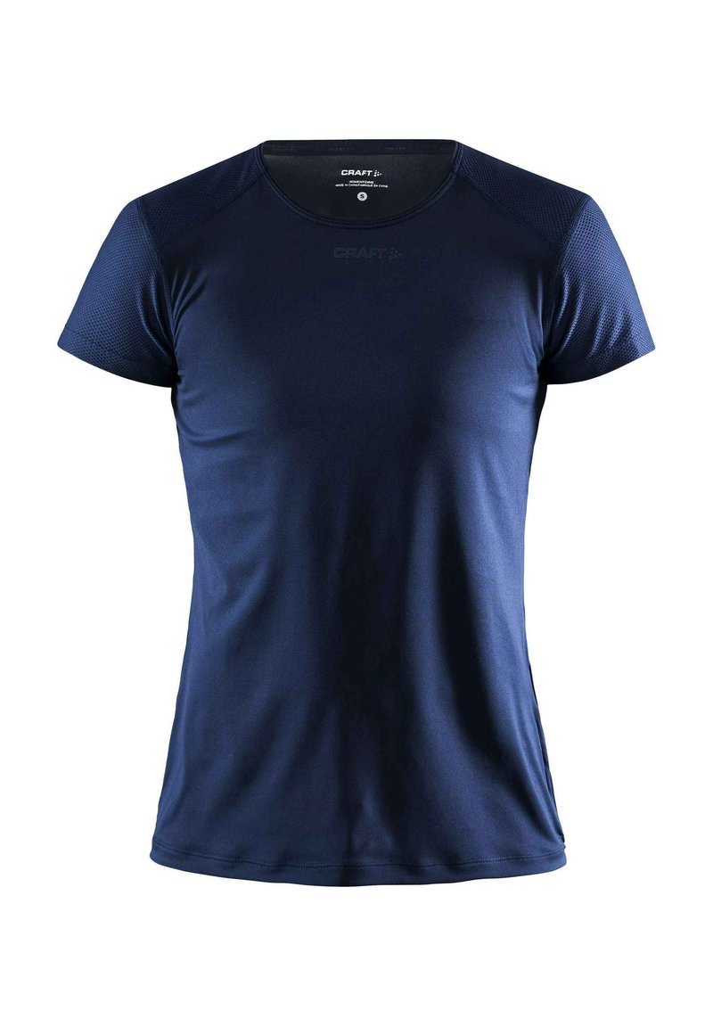 Mörkblå atletisk T-shirt med korta ärmar, slät struktur, rund halsringning och subtila meshdetaljer på axlarna. Lätt material.