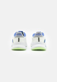Nike Performance W NIKE SUPERREP GO 3 FLYKNIT - Sapatilha de treino - sail/black/medium blue/ghost green/tour yellow/white