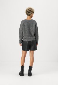 ONLY Petite ONLZOEY CARDIGAN - Strickjacke - dark grey melange