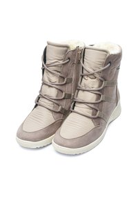 Botines marrones y beige con forro de felpa, parte superior de ante acolchada, cierre de cordones y cremallera, y suelas de goma texturizadas.