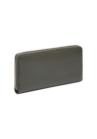 Portafoglio in pelle verde oliva con una finitura texture, dotato di chiusura con zip lungo il bordo superiore e di una forma rettangolare elegante.