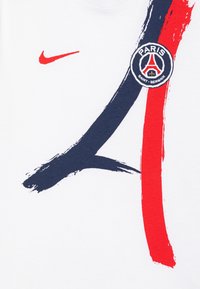 Nike Performance Klub merchandise - white