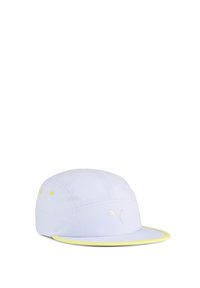 Gorra azul clara con una corona redondeada y un visera rígida. Presenta un ribete amarillo neón y un sutil logo blanco en la parte frontal. Textura suave.