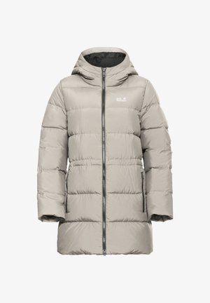 Gevoerde grijze jas met een capuchon, voorzien van een ritssluiting aan de voorkant en zijzakken. Gladde textuur en doorgestikte design voor warmte en comfort.