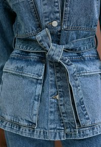 Next ELEVATED 4 POCKET  - REGULAR FIT - Teksajakk - mid blue