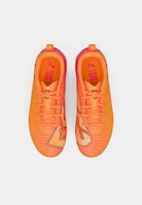 Puma FUTURE 8 PLAY FG/AG JR UNISEX - Kopačky na umelý trávnik - black/ravish