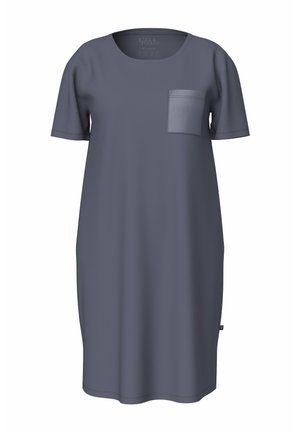 Ciemnoszara sukienka typu t-shirt z krótkim rękawem, okrągłym dekoltem i pojedynczą kieszenią na piersi po lewej stronie.