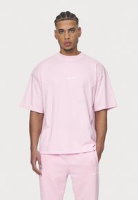 Pegador LOGO BOXY TEE - Pamata T-krekls - washed bubblegum