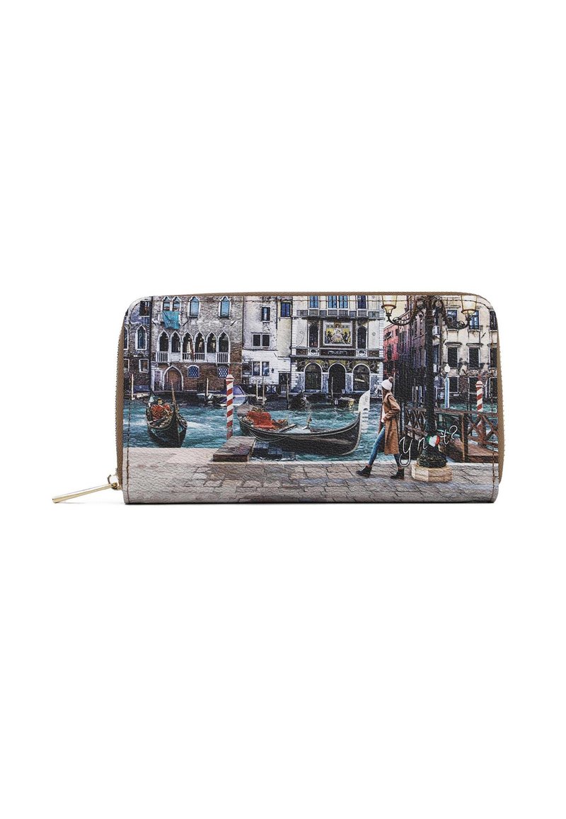 Portafoglio con zip che presenta una scena di un canale di Venezia con gondole, edifici storici e una persona che passeggia lungo il lungomare.