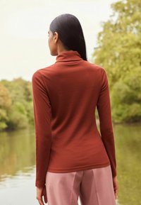 Next ROLL NECK STANDARD - Džemperis - mottled red