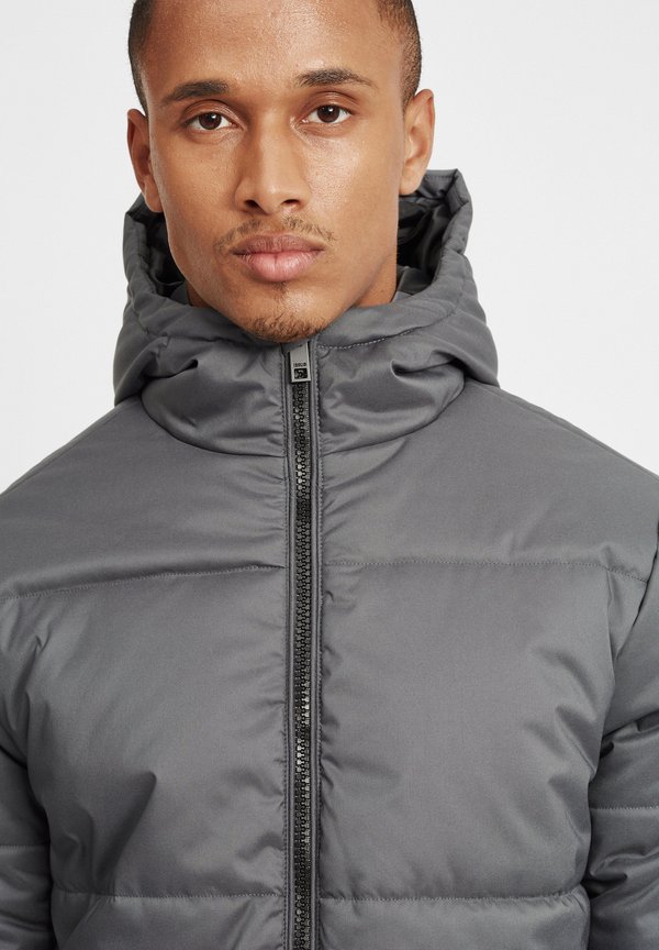 SDAtong - Winter coat - iron gate2