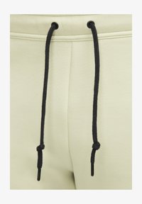 No seleccionado, olive aura black