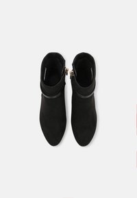 Tamaris Botines de tacón - black