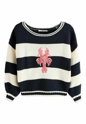 Laivastonsininen ja valkoraidallinen neulepaita, jossa punainen hummeri kirjailtuna etupuolella ja pyöreä pääntie.