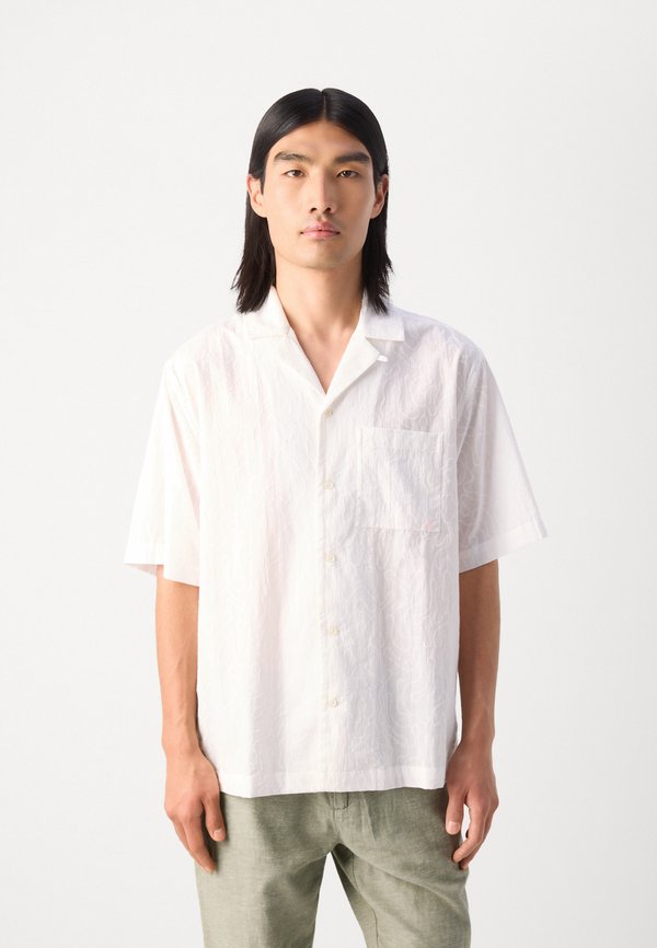 SHORT SLEEVED RELAXED FIT SHIRT - Shirt2
