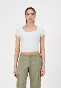Hollister Co. SQUARE - Navadna majica - bright white