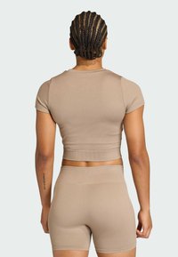 adidas Performance Sportovní tričko - chalky brown