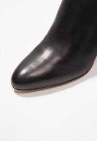 Anna Field Botines - black