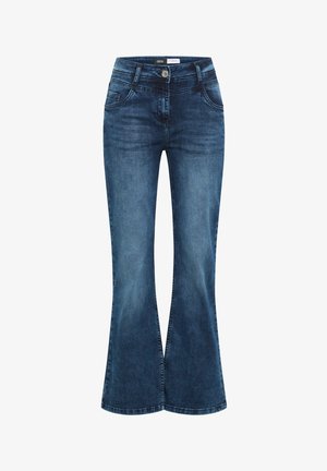 Dunkelblaue Jeans im Schlagstil mit Knopfverschluss, Vorder- und Gesäßtaschen sowie dezenten Abrieb an Oberschenkeln und Knien.