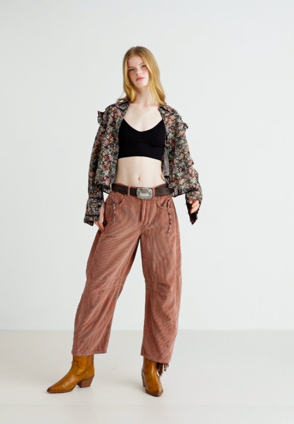 GOOD LUCK - Trousers2