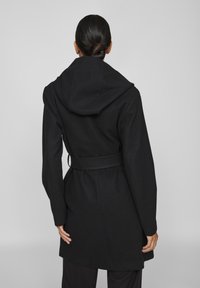 VILA VISELMA BELTED COAT - Klasični plašč - black